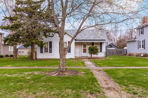 Tiny photo for 214 W Owsley Street, Chenoa, IL 61726 (MLS # 12607122)