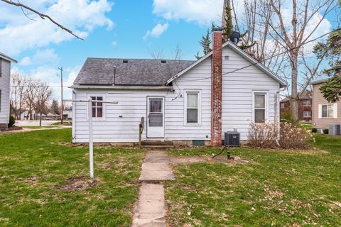 Tiny photo for 214 W Owsley Street, Chenoa, IL 61726 (MLS # 12607122)