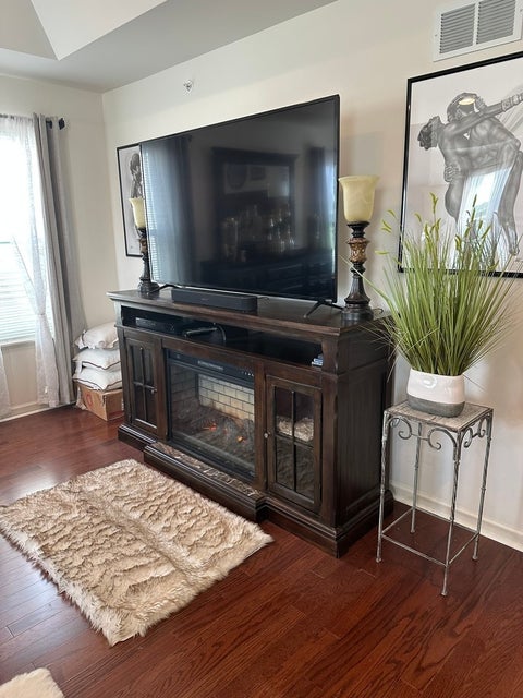 Tiny photo for 84 Kenneth Avenue, Matteson, IL 60443 (MLS # 12737057)