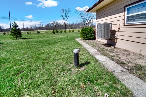 Tiny photo for 3709 Hawthorne Street, Harvard, IL 60033 (MLS # 12603953)