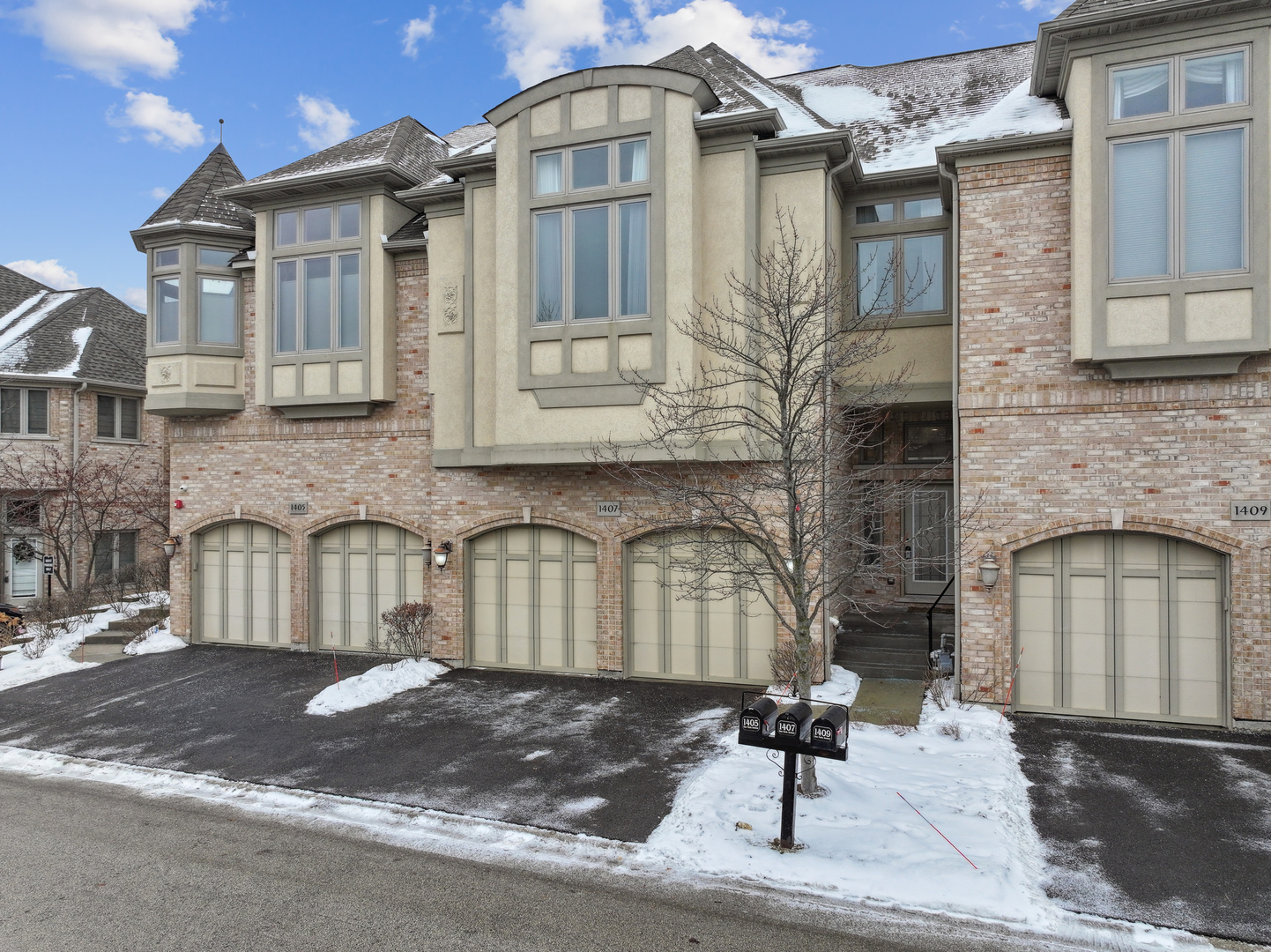 1407 W Rue Paris Place