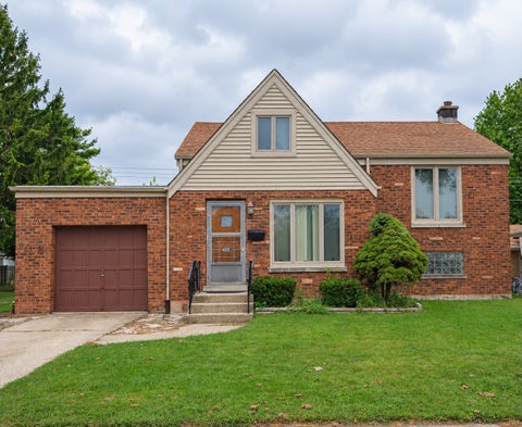 Photo of 4222 Maple Avenue, Lyons, IL 60534 (MLS # 12797799)