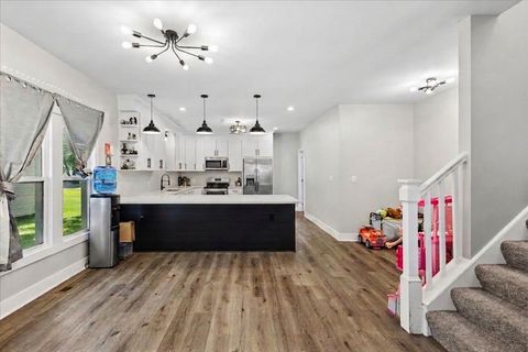 Tiny photo for 619 S Myrtle Avenue, Kankakee, IL 60901 (MLS # 12676260)