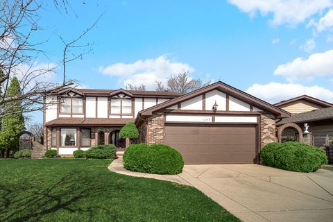 1245 N White Fence Lane Addison IL 60101