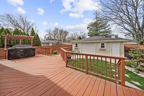 Tiny photo for 7110 N Odell Avenue N, Chicago, IL 60631 (MLS # 12613624)
