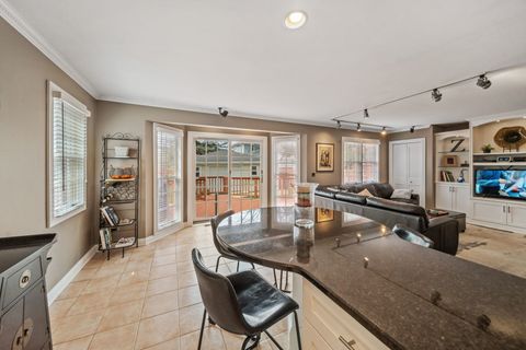 Tiny photo for 7110 N Odell Avenue N, Chicago, IL 60631 (MLS # 12613624)