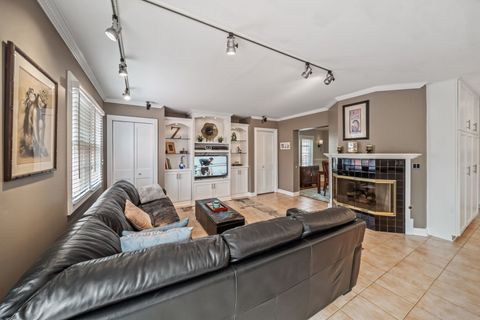 Tiny photo for 7110 N Odell Avenue N, Chicago, IL 60631 (MLS # 12613624)