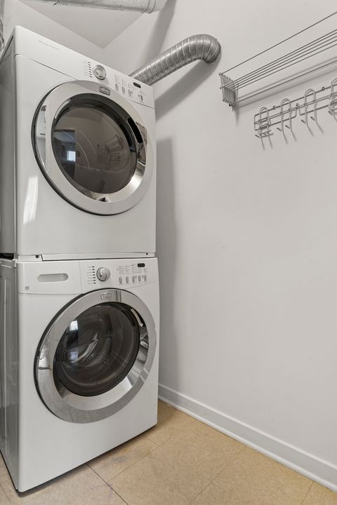 Tiny photo for 4114 S Maryland Avenue, Chicago, IL 60653 (MLS # 12411190)