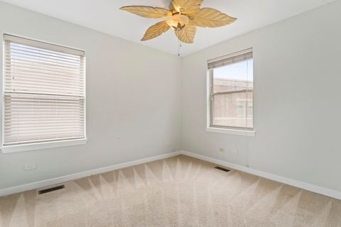 Tiny photo for 4114 S Maryland Avenue, Chicago, IL 60653 (MLS # 12411190)