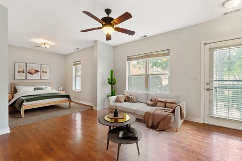 Tiny photo for 4114 S Maryland Avenue, Chicago, IL 60653 (MLS # 12411190)