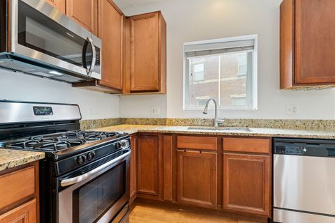 Tiny photo for 4114 S Maryland Avenue, Chicago, IL 60653 (MLS # 12411190)