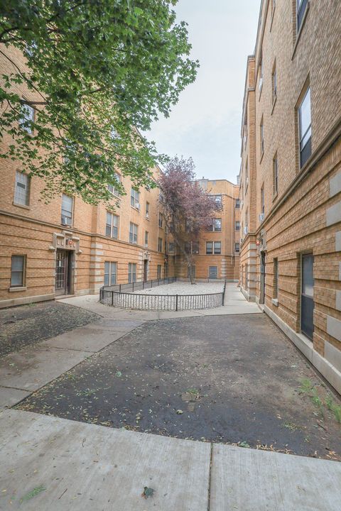 4909 N Glenwood Avenue 3A Chicago IL 60640