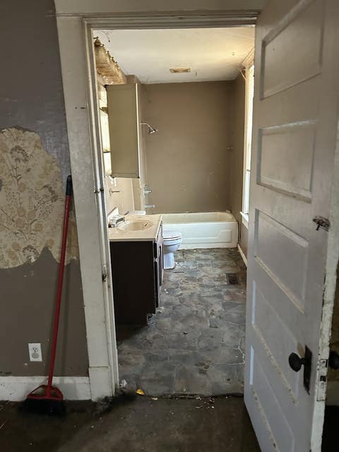 Tiny photo for 1619 S Faraday Avenue, Peoria, IL 61605 (MLS # 12730625)