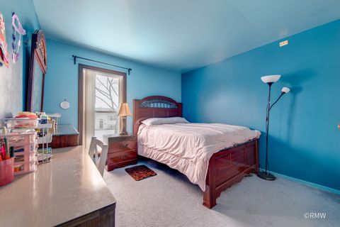 Tiny photo for 147 W Altgeld Avenue, Glendale Heights, IL 60139 (MLS # 12553837)