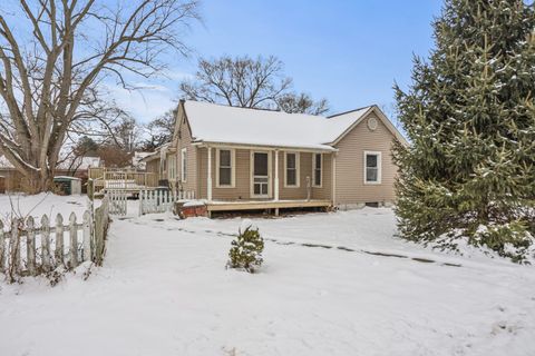Photo of 319 E Grant Street, Monticello, IL 61856 (MLS # 12525485)