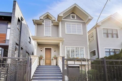 2935 N Seeley Avenue Chicago IL 60618