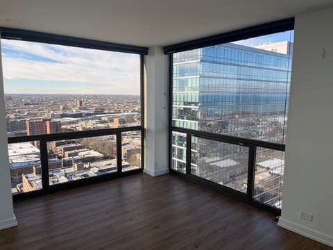 Tiny photo for 4343 N CLARENDON Avenue #2717, Chicago, IL 60613 (MLS # 12647692)