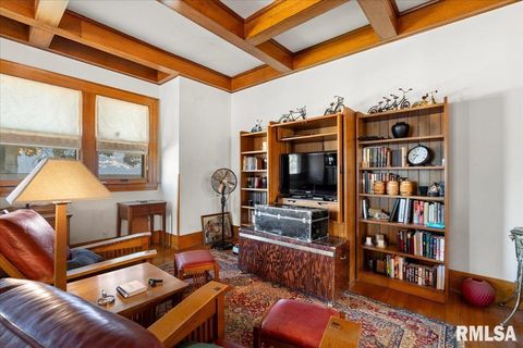 Tiny photo for 216 W POPLAR Street, Harrisburg, IL 62946 (MLS # EB459910)