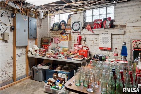 Tiny photo for 216 W POPLAR Street, Harrisburg, IL 62946 (MLS # EB459910)