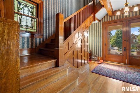 Tiny photo for 216 W POPLAR Street, Harrisburg, IL 62946 (MLS # EB459910)