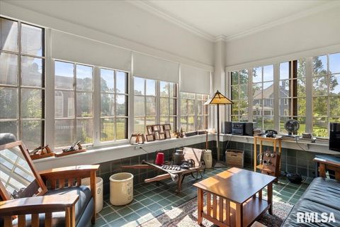 Tiny photo for 216 W POPLAR Street, Harrisburg, IL 62946 (MLS # EB459910)