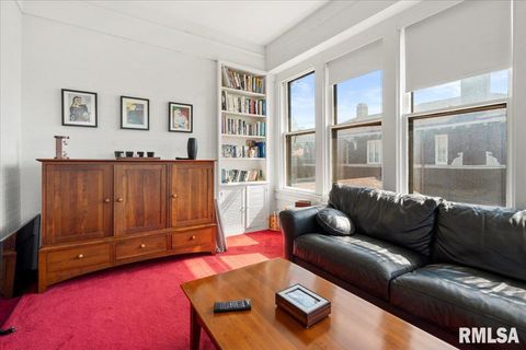 Tiny photo for 216 W POPLAR Street, Harrisburg, IL 62946 (MLS # EB459910)