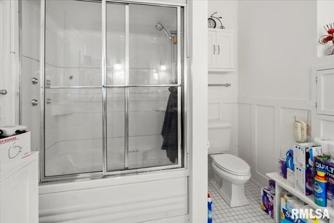 Tiny photo for 216 W POPLAR Street, Harrisburg, IL 62946 (MLS # EB459910)