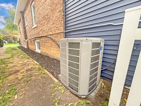 Tiny photo for 3128 Arthur Avenue, Brookfield, IL 60513 (MLS # 12544081)