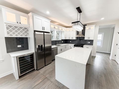 Tiny photo for 3128 Arthur Avenue, Brookfield, IL 60513 (MLS # 12544081)