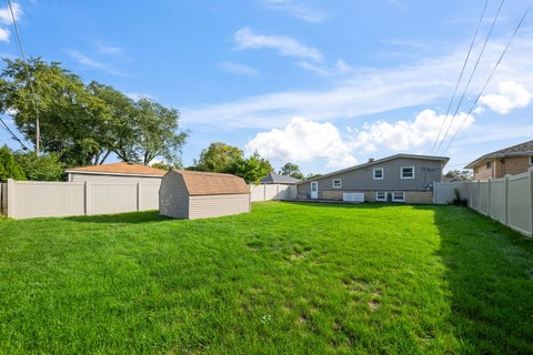Tiny photo for 1080 Perda Lane, Des Plaines, IL 60016 (MLS # 12769544)