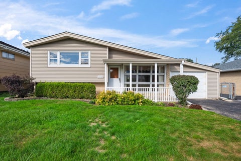 Photo of 1080 Perda Lane, Des Plaines, IL 60016 (MLS # 12769544)