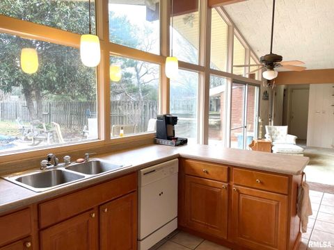 Tiny photo for 7 PINEWOOD Drive, Carbondale, IL 62901 (MLS # EB460753)