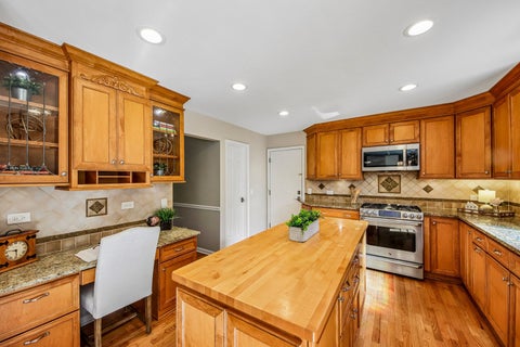 Tiny photo for 4671 Providence Road, Gurnee, IL 60031 (MLS # 12780891)
