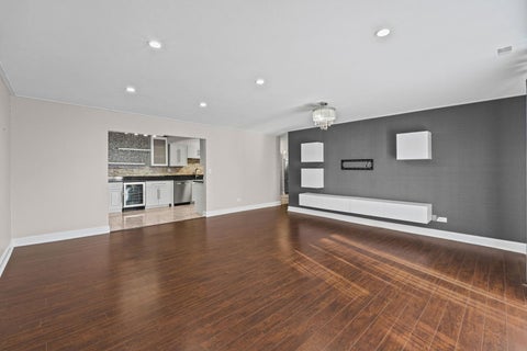 Tiny photo for 1747 W Crystal Lane #207, Mount Prospect, IL 60056 (MLS # 12780166)