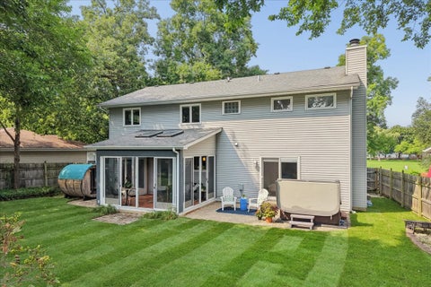 Tiny photo for 33202 N Woodland Terrace, Grayslake, IL 60030 (MLS # 12779835)
