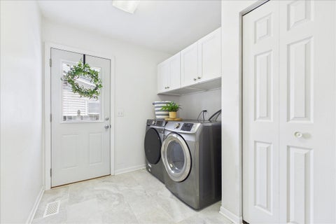 Tiny photo for 33202 N Woodland Terrace, Grayslake, IL 60030 (MLS # 12779835)
