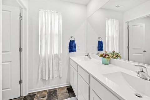 Tiny photo for 6904 Spruce Court, Wonder Lake, IL 60097 (MLS # 12385922)