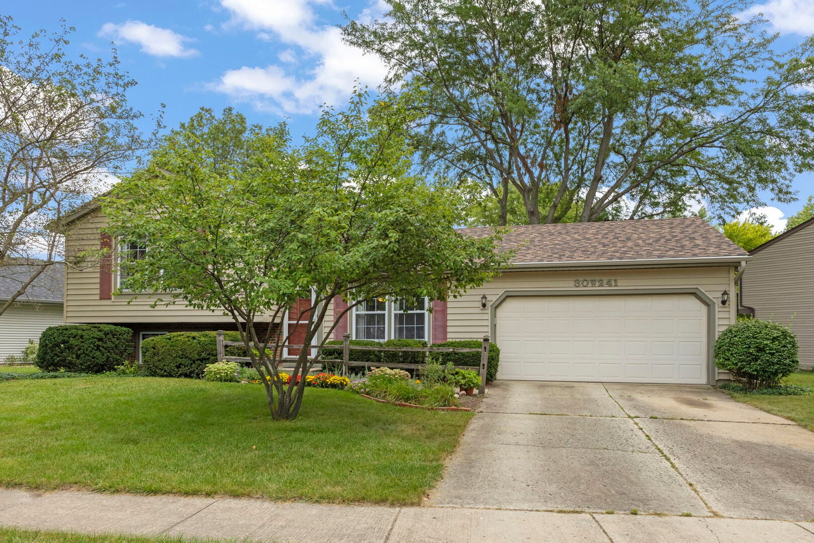 30W241 Bedford Lane