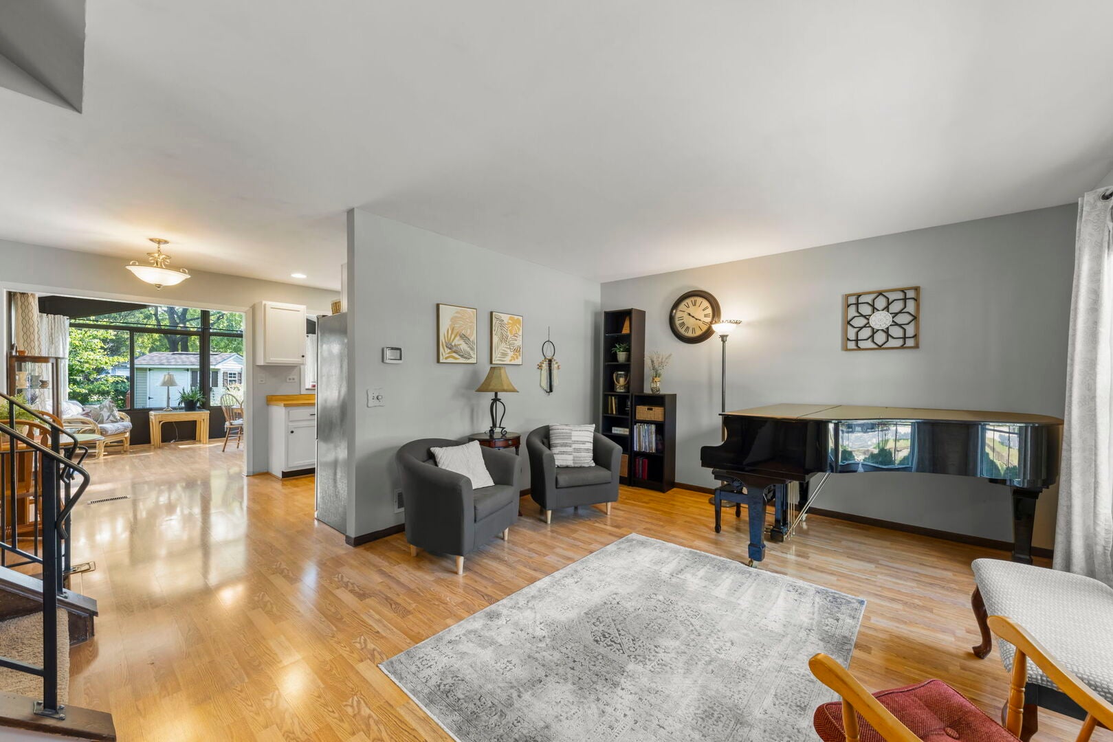 30W241 Bedford Lane