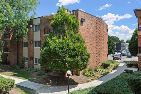 Tiny photo for 9721 S Keeler Avenue #204, Oak Lawn, IL 60453 (MLS # 12704393)