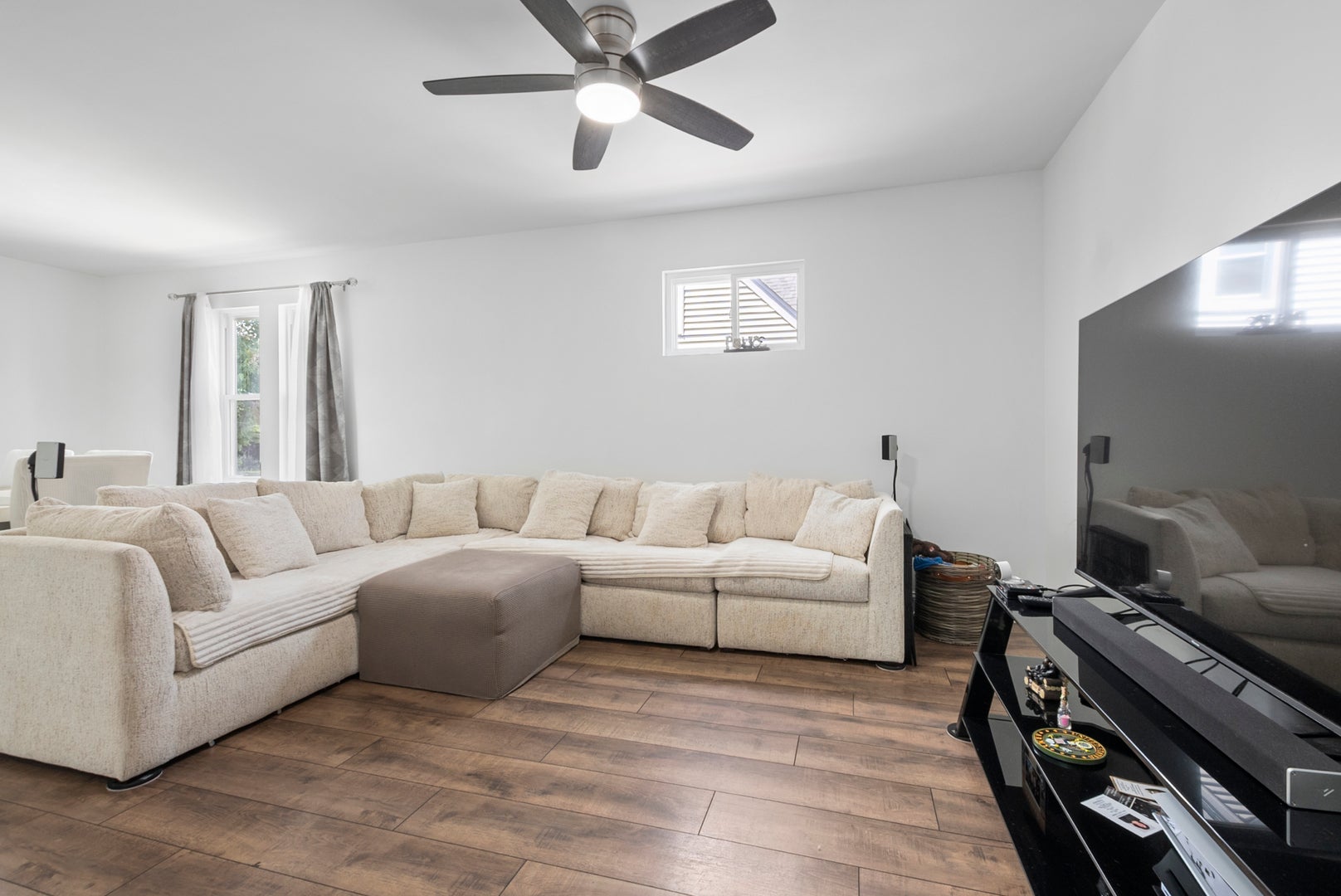 10904 S Kedzie Avenue