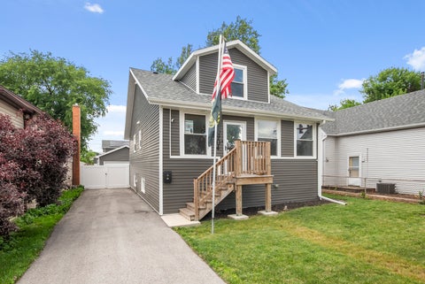 Tiny photo for 10904 S Kedzie Avenue, Chicago, IL 60655 (MLS # 12747751)