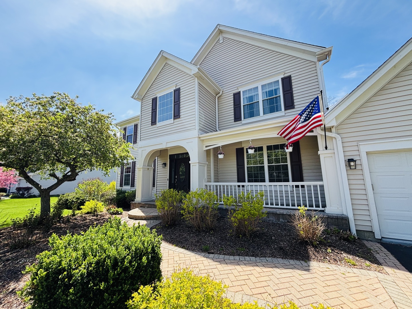 802 Autumn Hill
