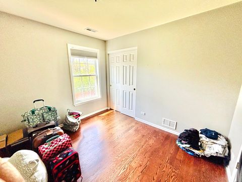 Tiny photo for 802 Autumn Hill, West Dundee, IL 60118 (MLS # 12633884)