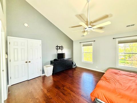 Tiny photo for 802 Autumn Hill, West Dundee, IL 60118 (MLS # 12633884)