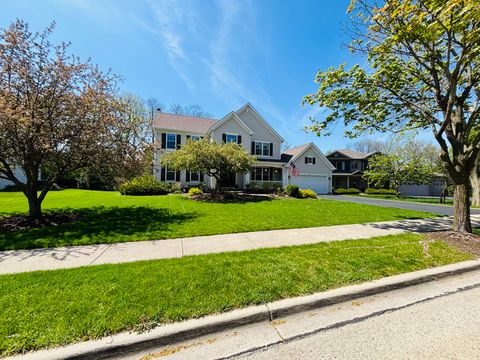 Tiny photo for 802 Autumn Hill, West Dundee, IL 60118 (MLS # 12633884)
