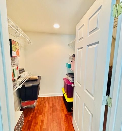Tiny photo for 802 Autumn Hill, West Dundee, IL 60118 (MLS # 12633884)