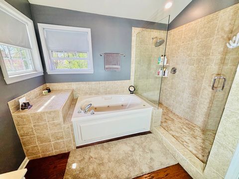Tiny photo for 802 Autumn Hill, West Dundee, IL 60118 (MLS # 12633884)