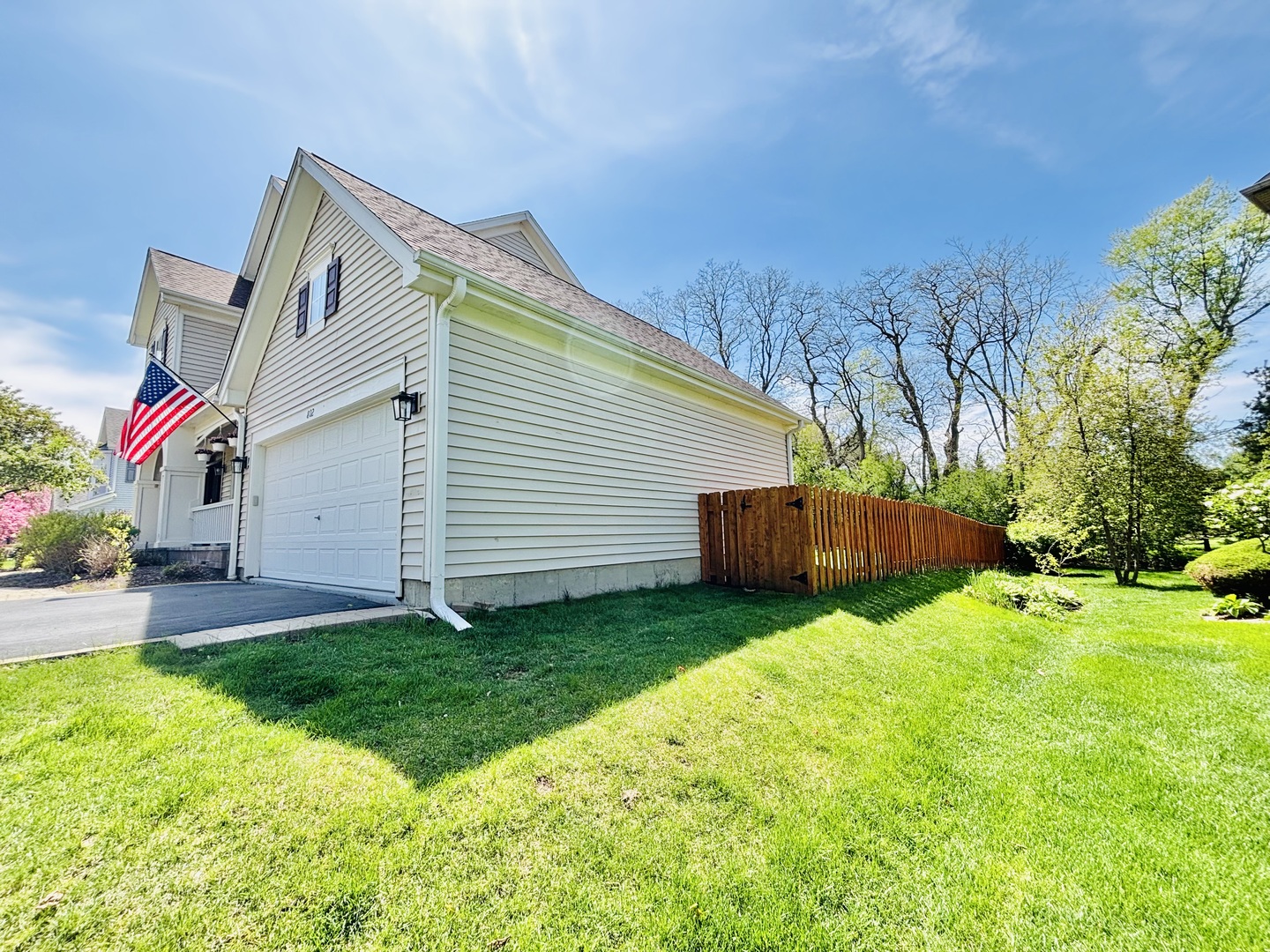 802 Autumn Hill