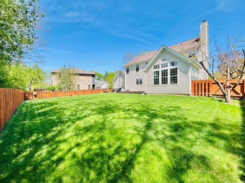 Tiny photo for 802 Autumn Hill, West Dundee, IL 60118 (MLS # 12633884)